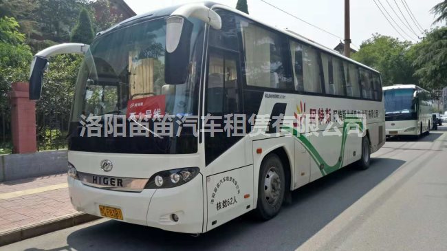 案例：大巴車租賃